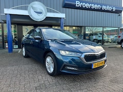 Skoda Octavia - 1.5 TSI MHEV 150pk DSG Business Edition met Trekhaak, DigiDash en Smartlink+