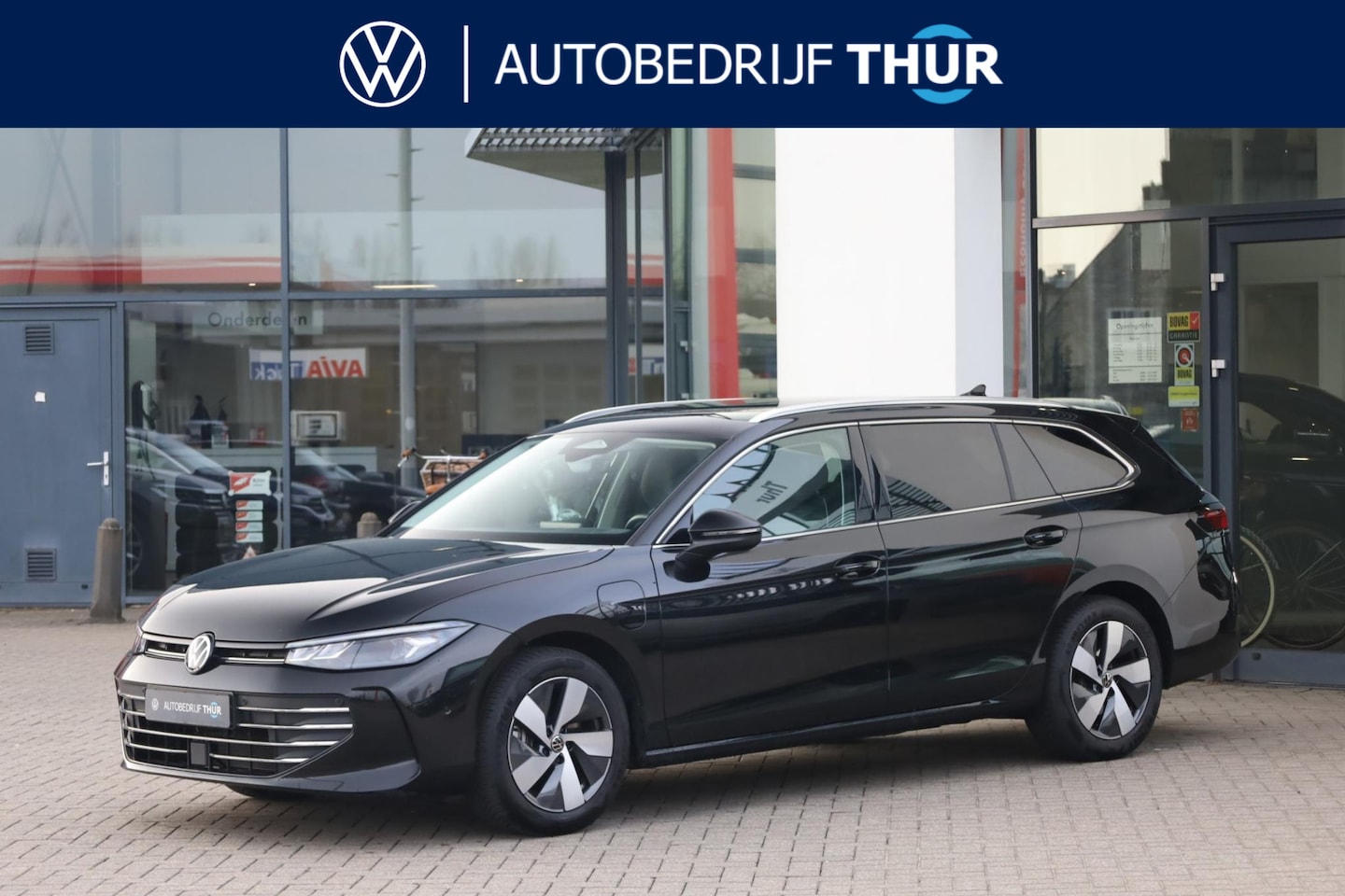 Volkswagen Passat Variant - 1.5 eHybrid OPF DSG Business trekhaak head up! winterpakket stoel en stuurwiel verwarming - AutoWereld.nl