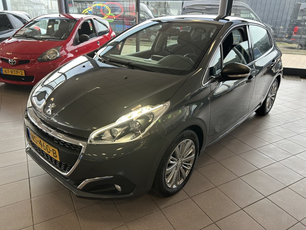 Peugeot 208 - 1.2 PureTech Allure 1.2 PureTech Allure - AutoWereld.nl