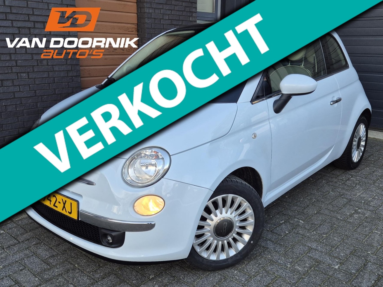 Fiat 500 - 1.2 Lounge Airco/Panoramadak/All-Seasonbanden - AutoWereld.nl