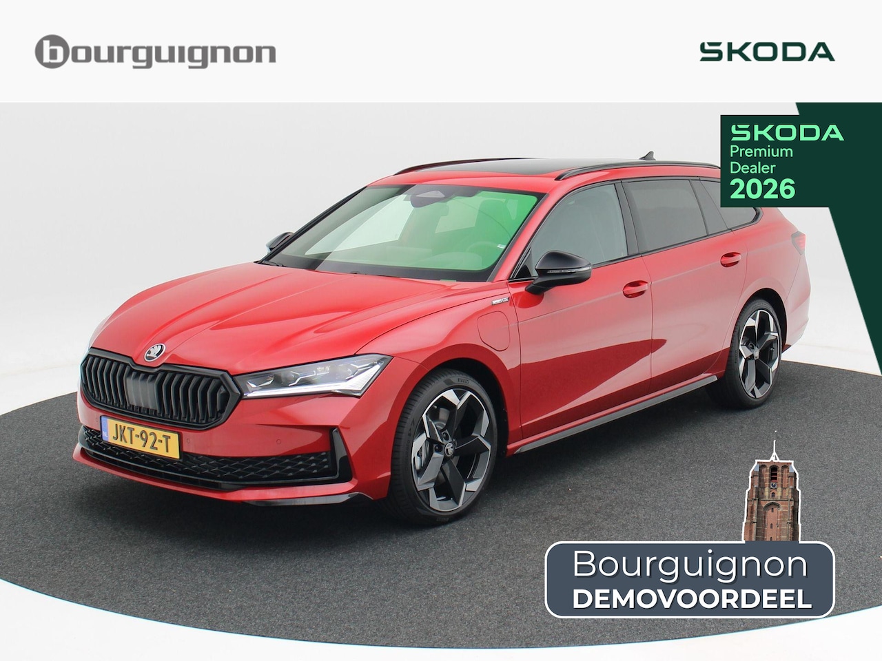 Skoda Superb Combi - 1.5 TSi 204 Pk PHEV Automaat Sportline Business | Panoramadak | Trekhaak | Head-Up | 19 In - AutoWereld.nl