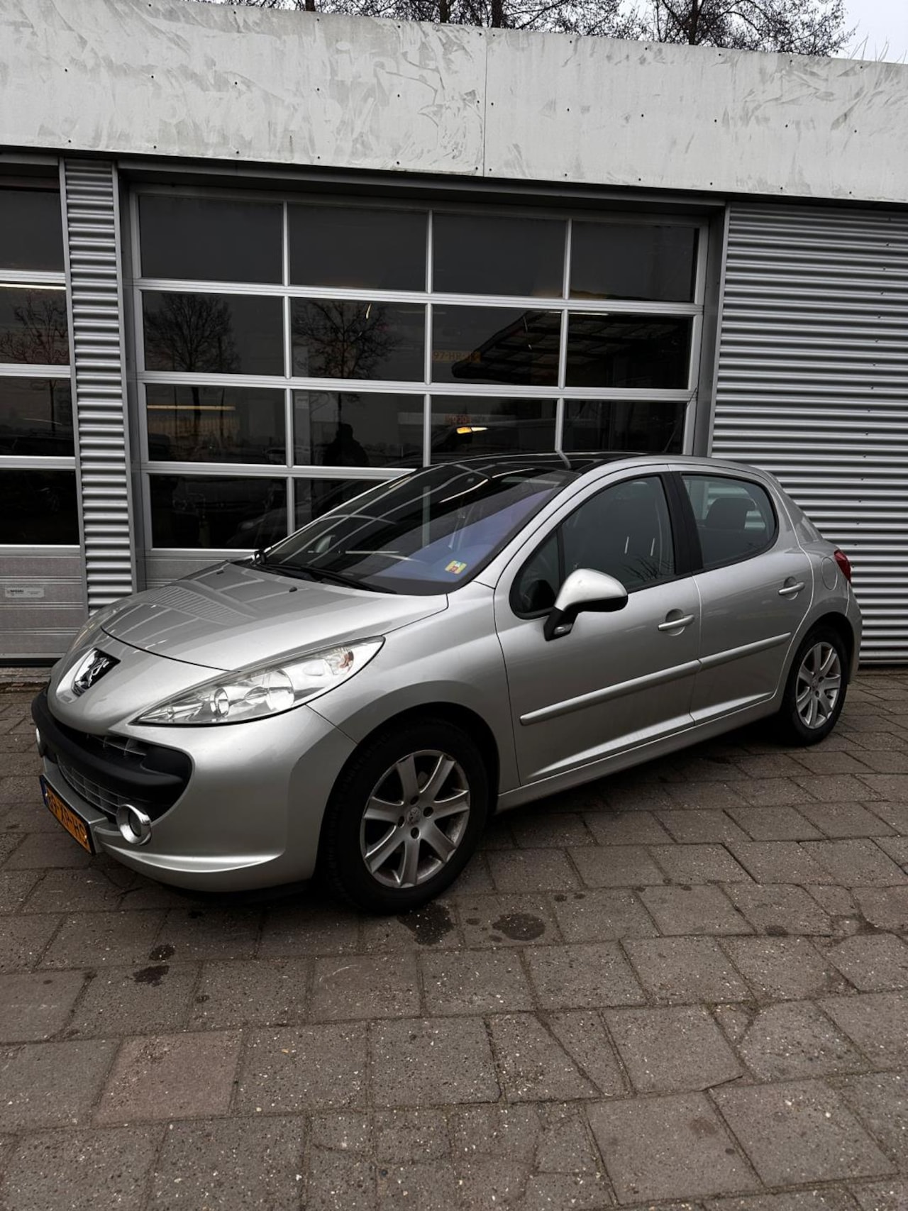 Peugeot 207 - 1.6 VTi XS Pack - Export prijs - Airco - Parkeersensoren - Panorama Dak - AutoWereld.nl