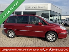 Peugeot 807 - 2.0 ST, AUTOMAAT, 8 Persoons, climatronic, cruisecontrol, navigatie, trekhaak, afkomstig v