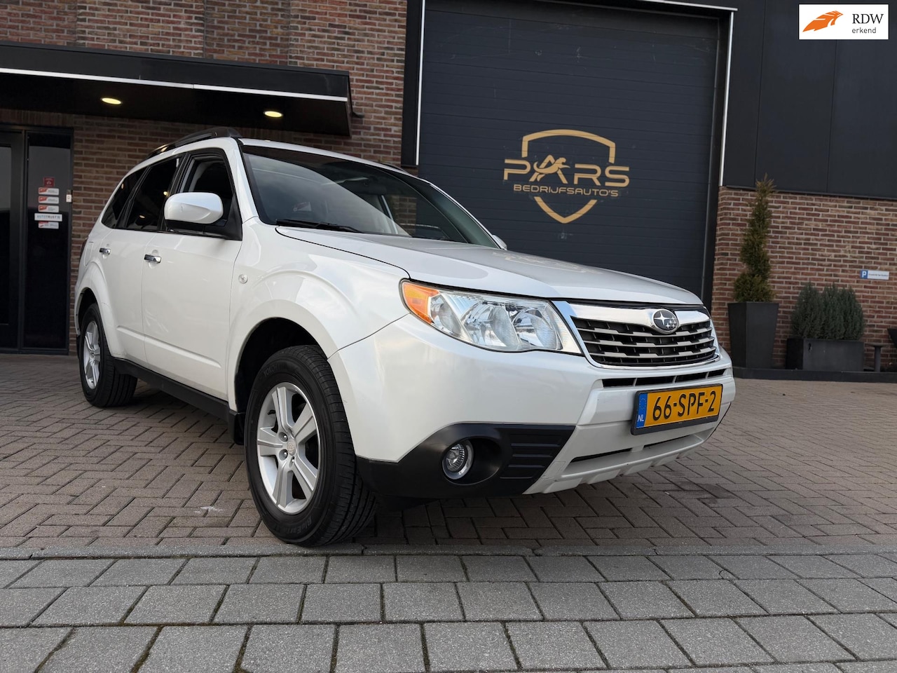 Subaru Forester - 2.5 XT 163PK AWD 4X4 Executive Pack Airco Cruise Panorama Dak Elk.Ramen - AutoWereld.nl