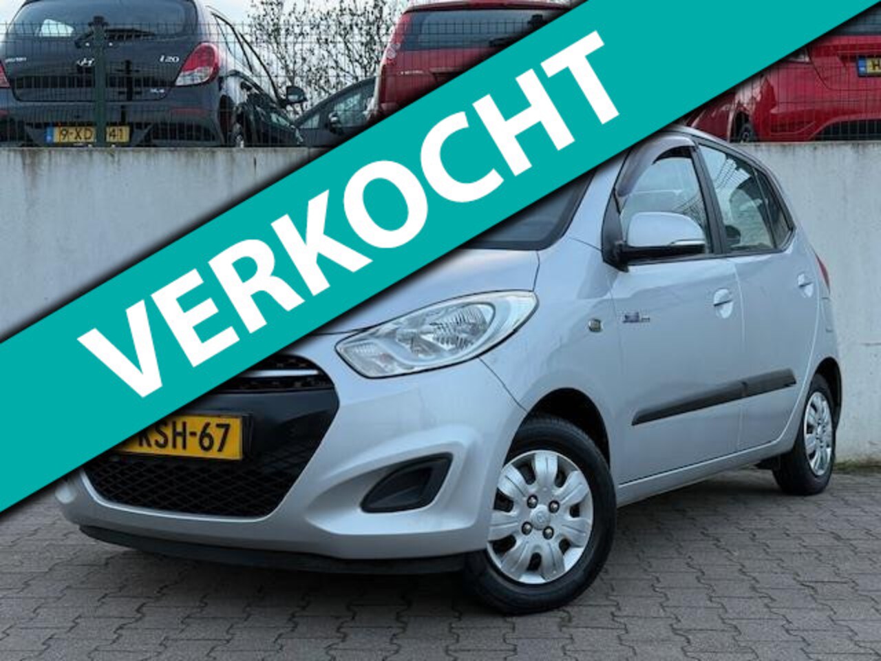 Hyundai i10 - 1.0 Black pack/HALF LEDER/AIRCO/48605 KM NAP/ZEER NETTE AUTO/ - AutoWereld.nl