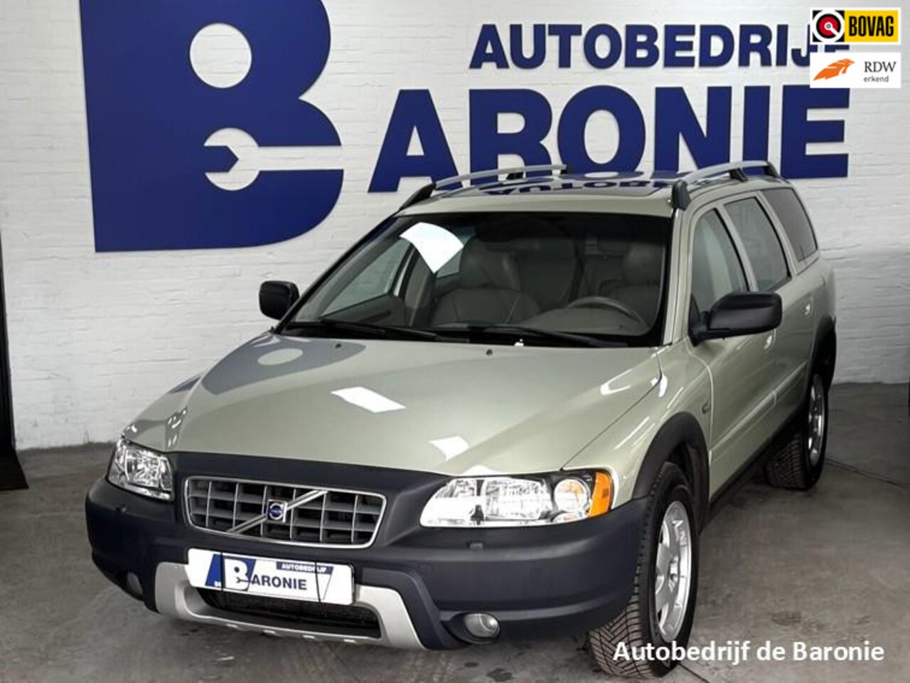 Volvo XC70 - 2.5 T Kinetic 2.5 T Kinetic - AutoWereld.nl
