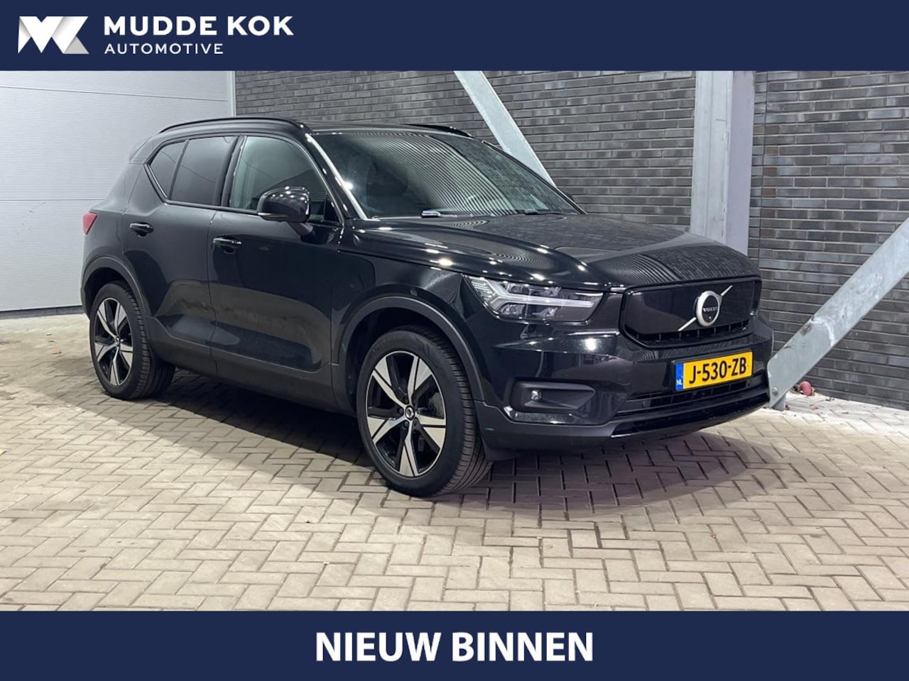Volvo XC40 - Recharge P8 AWD R-Design | Panoramadak | 360° Camera | Trekhaak | ACC | BLIS - AutoWereld.nl