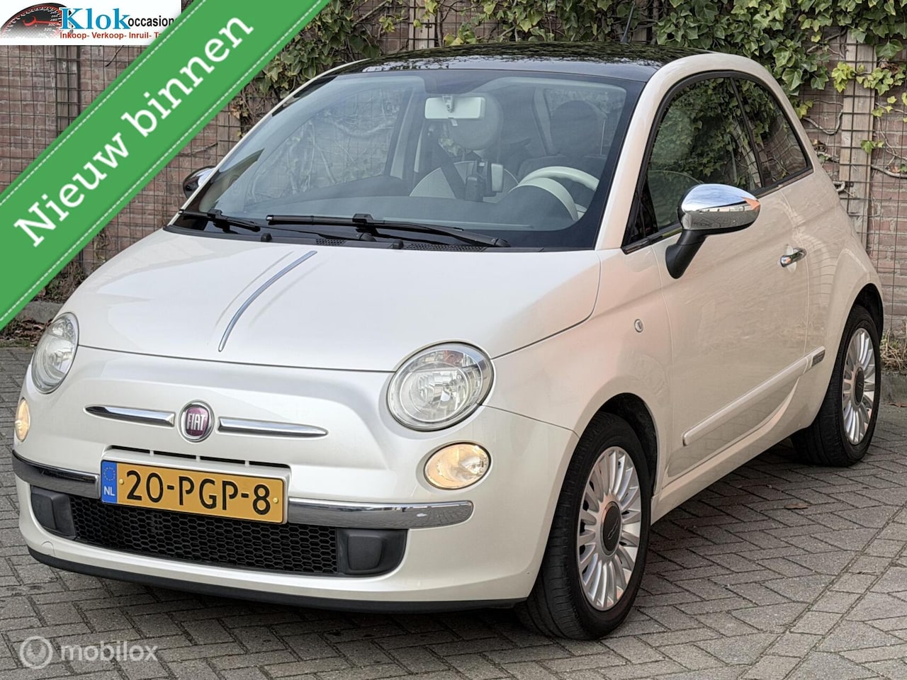 Fiat 500 - 1.2 Lounge Automaat Nap Airco Pano Navigatie - AutoWereld.nl