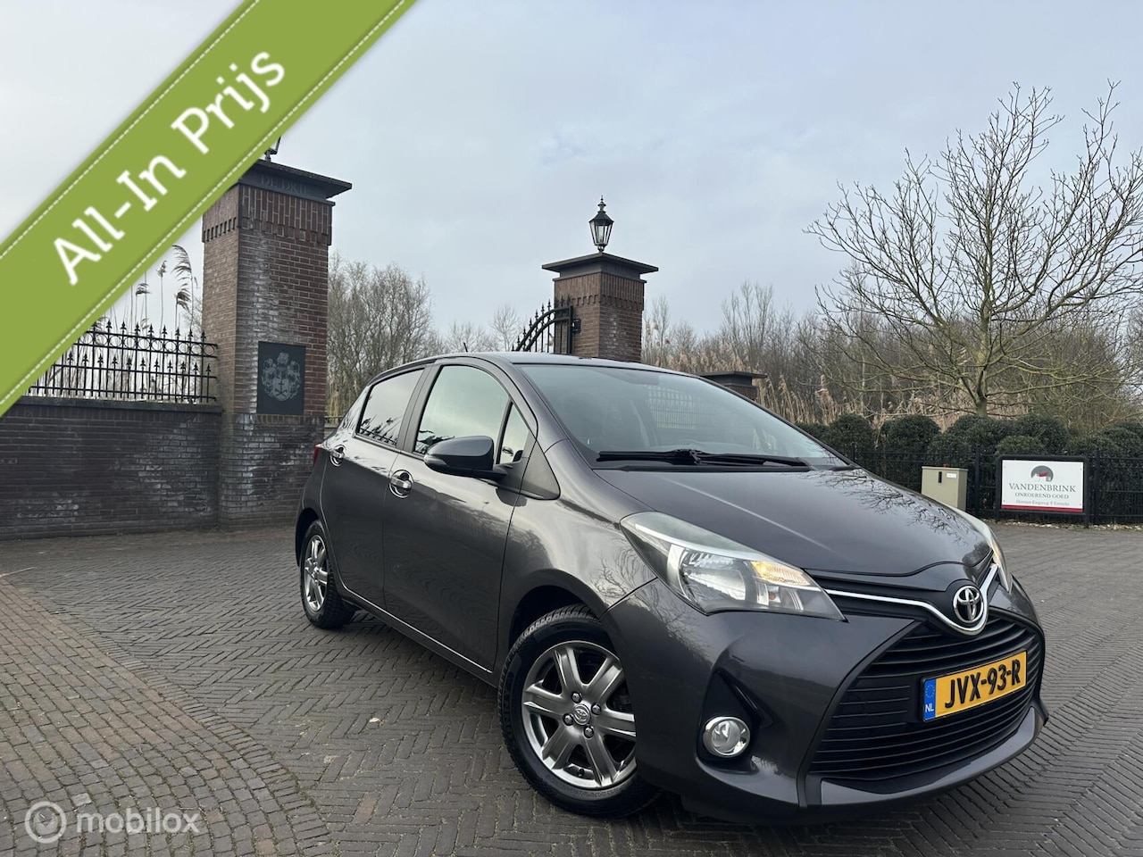 Toyota Yaris - 1.0 VVT-i Business Plus Trekhaak Navi GARANTIE - AutoWereld.nl