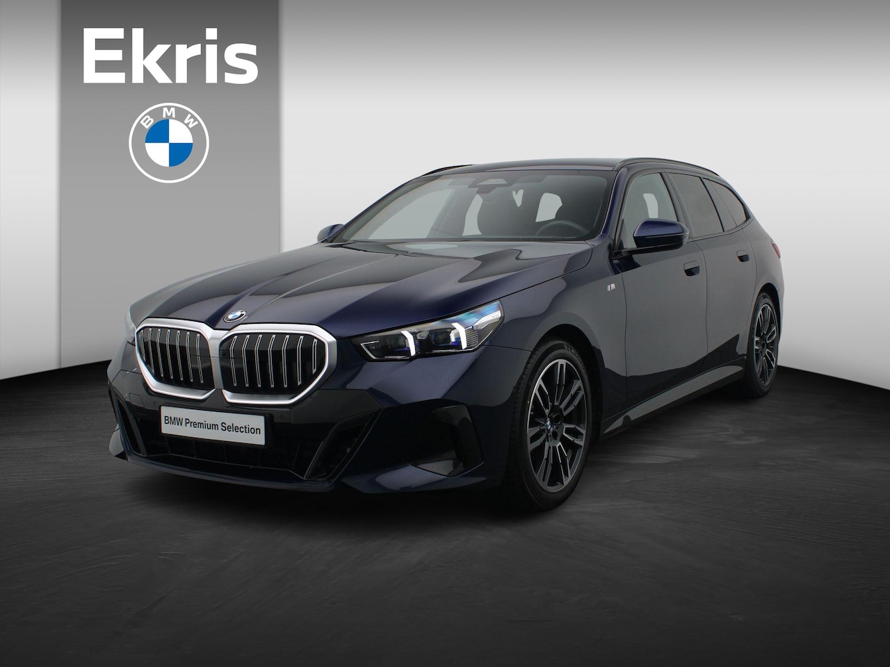 BMW 5-serie Touring - 520d M Sportpakket | Innovation Pack | Travel Pack | Comfort Pack | Trekhaak | Harman-Kard - AutoWereld.nl