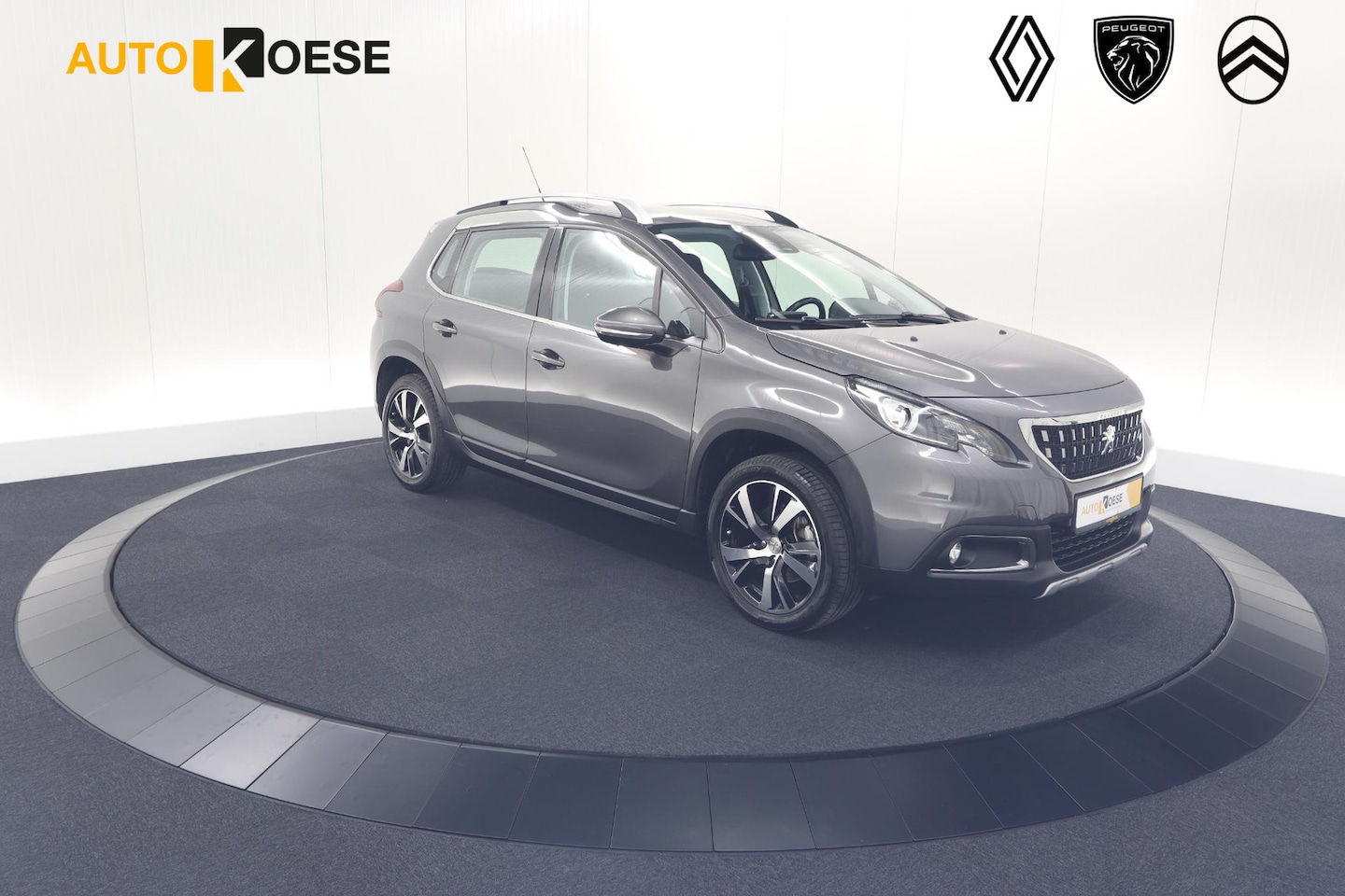 Peugeot 2008 - PureTech 110 Allure | Trekhaak | Parkeersensoren | Navigatie - AutoWereld.nl
