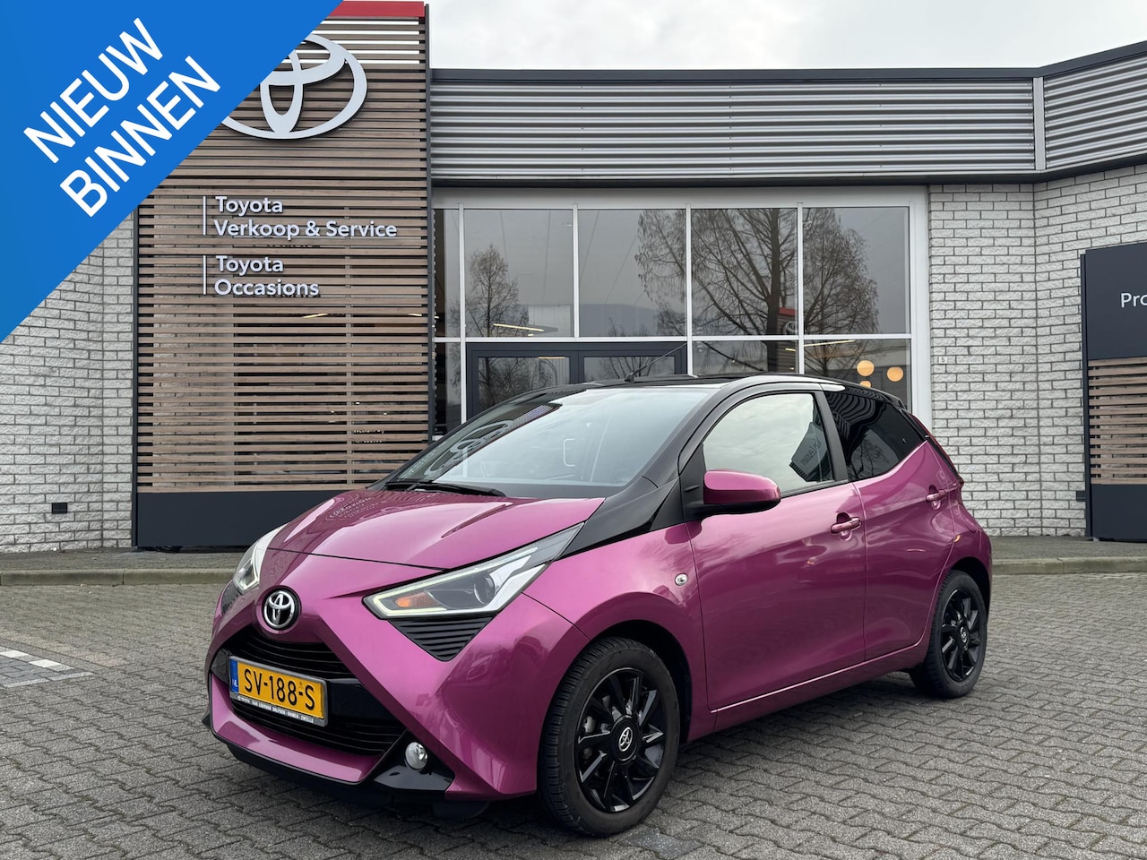Toyota Aygo X - X-CITE NL-AUTO LAGE KM-STAND BI-TONE APPLE/ANDROID LM-VELGEN CAMERA BLUETOOTH ALL SEASON - AutoWereld.nl