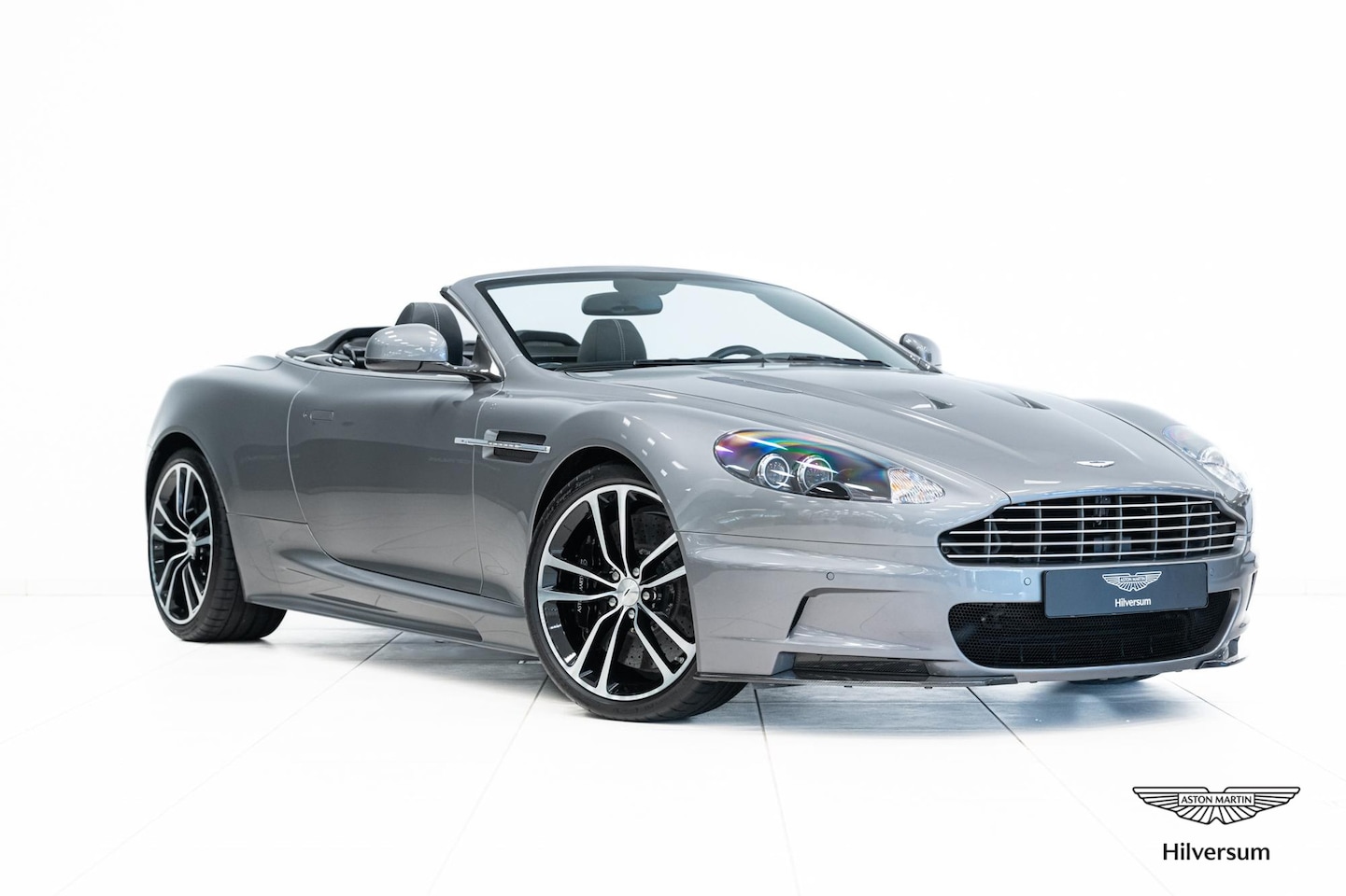 Aston Martin DBS Volante - Hammerhead Silver Incl. BPM - AutoWereld.nl