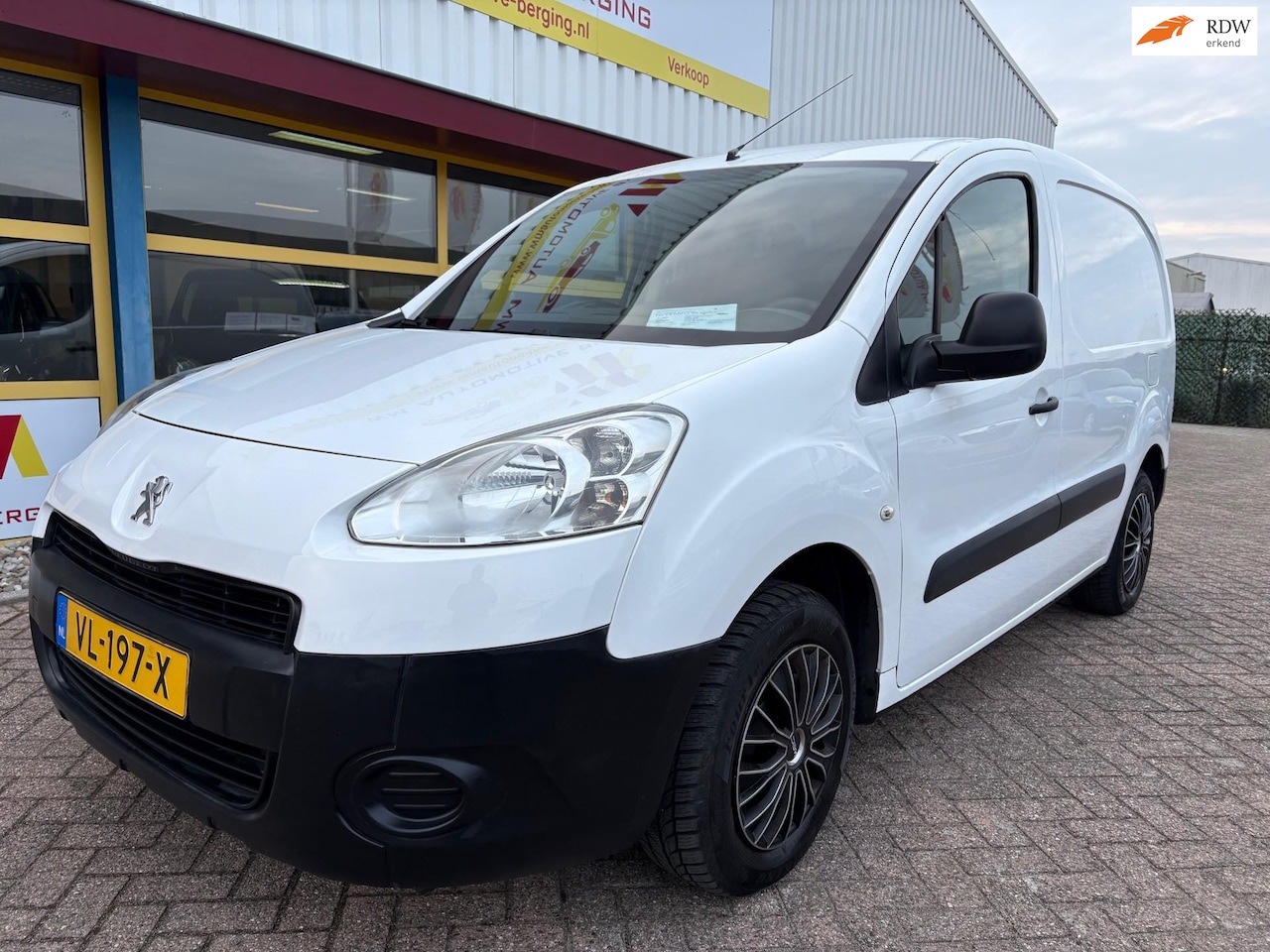 Peugeot Partner - 120 1.6 HDI AIRCO APK T/M 11-2-2027 - AutoWereld.nl