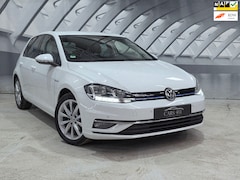Volkswagen Golf - 1.5 TSI DSG Alcantara camera