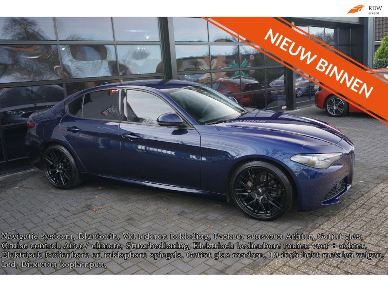Alfa Romeo Giulia - 2.0T Super 2.0T Super, Xenon, Led, Leder, Navi, Clima, 19 inch - AutoWereld.nl