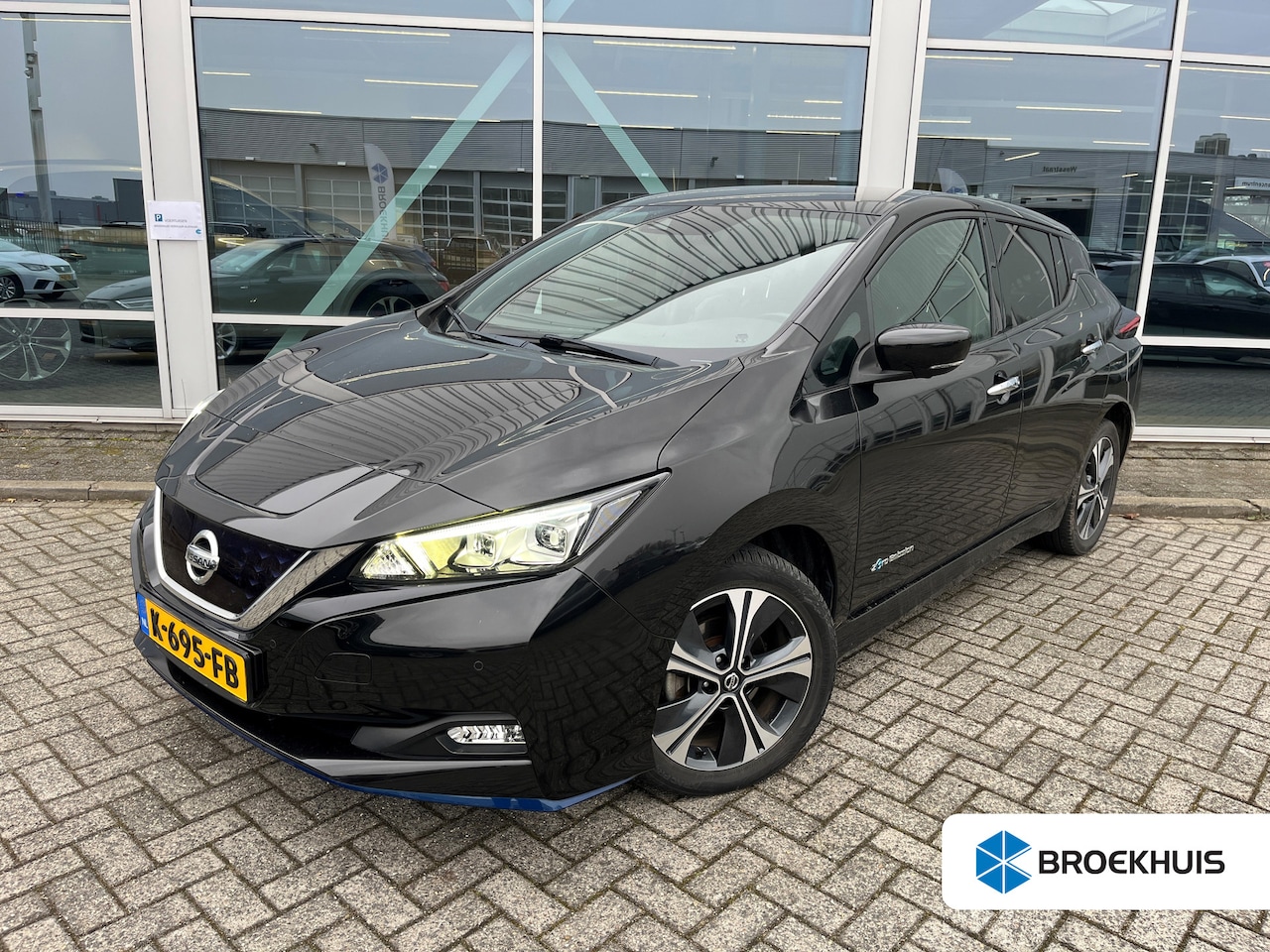 Nissan LEAF - e+ Tekna 62 kWh 217pk | 360° camera | Dodehoek detectie | Stoelverwarming | Cruise control - AutoWereld.nl