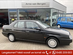 Alfa Romeo 155 - 1.7 T.Spark, unieke auto in zeer mooie staat