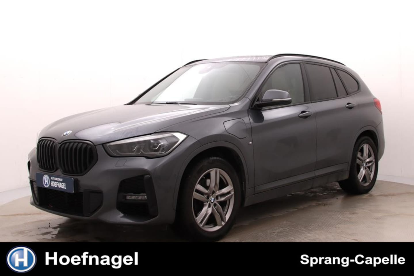 BMW X1 - XDrive25e M Sport High Executive | Trekhaak | Schuifdak | HeadUp Display | Adaptive Cruise - AutoWereld.nl