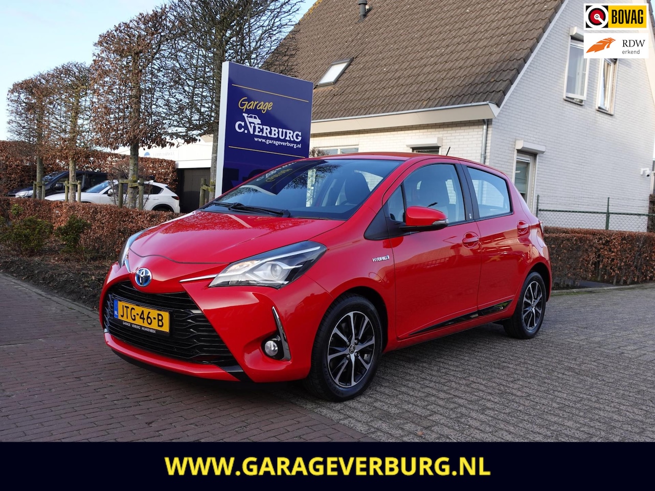 Toyota Yaris - 1.5 Hybrid Aspiration (Lm velgen,Design pakket,Achteruitrijcamera,Stoelverwarming) - AutoWereld.nl