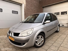 Renault Scénic - 2.0-16V Business Line
