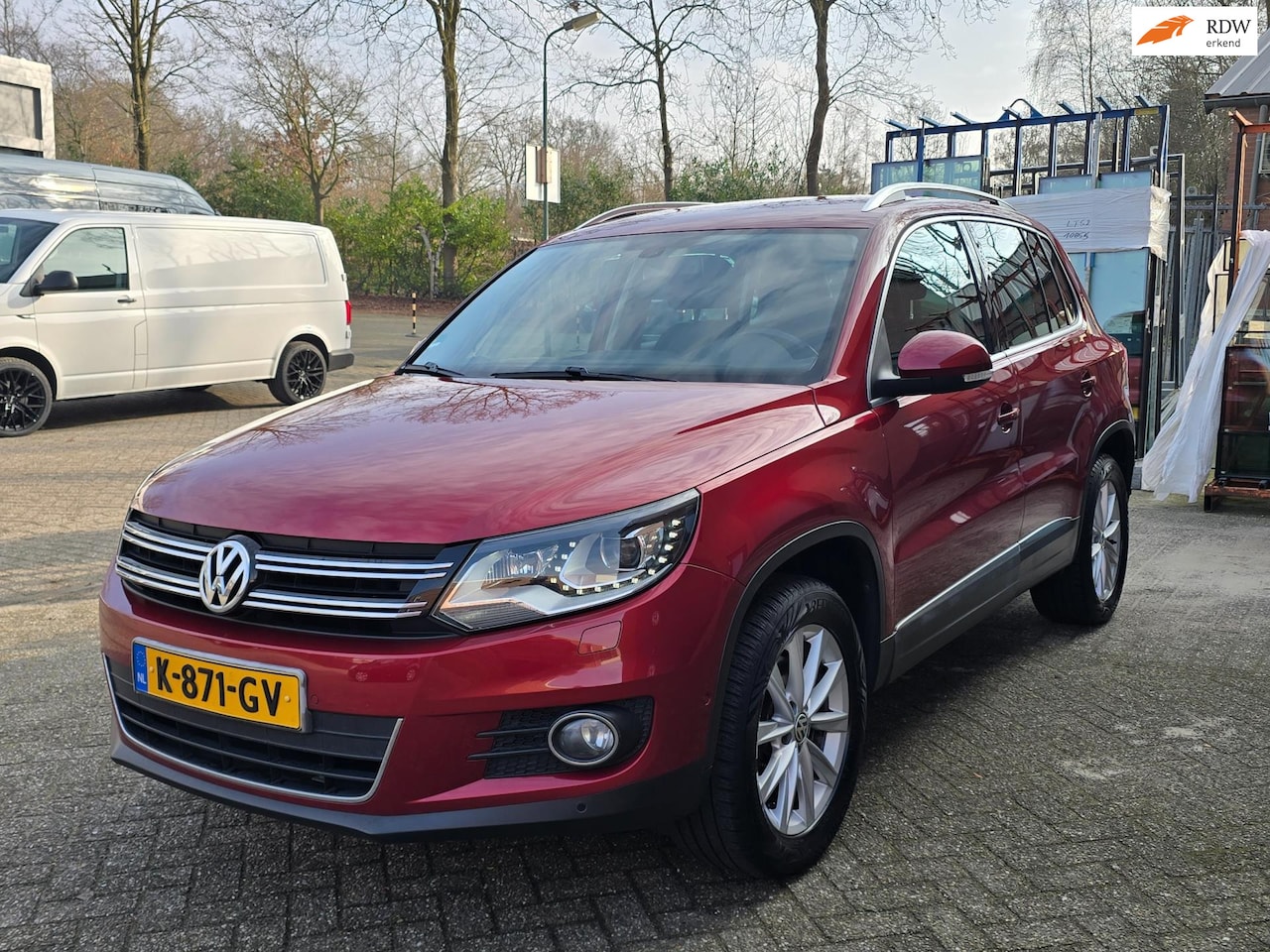Volkswagen Tiguan - 2.0 TSI Sport&Style 4Motion/AUTOMAAT/ - AutoWereld.nl
