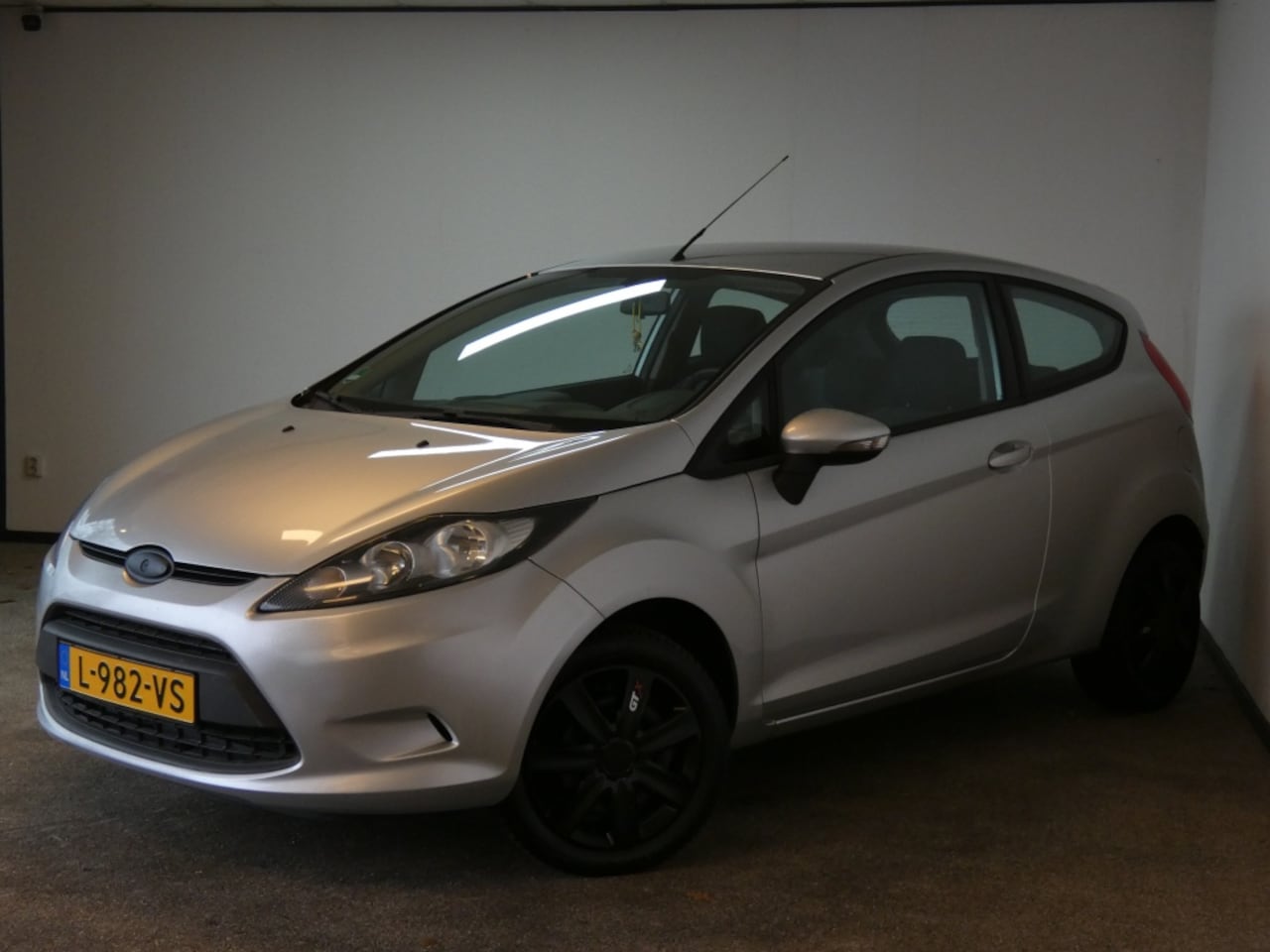 Ford Fiesta - 1.25 Limited Nwe APK airco - AutoWereld.nl
