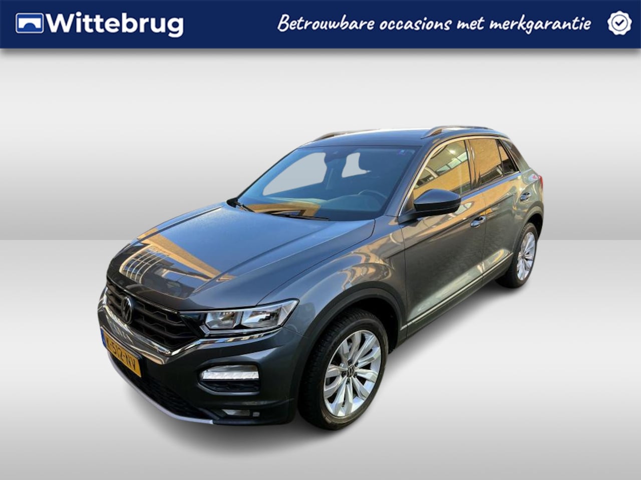 Volkswagen T-Roc - 1.0 TSI Style Business / CRUISE/ CLIMA/ PARK. SENSOREN/ NAVI/ CAMERA/ 16"LMV - AutoWereld.nl
