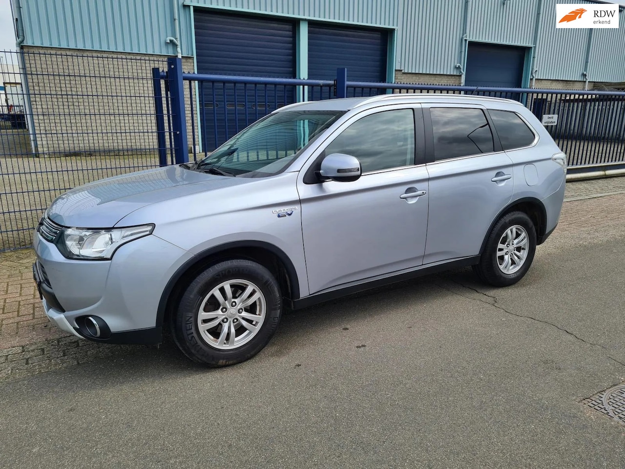 Mitsubishi Outlander - 2.0 PHEV AWD Bus. Edition X-Line AUT Hybride - AutoWereld.nl