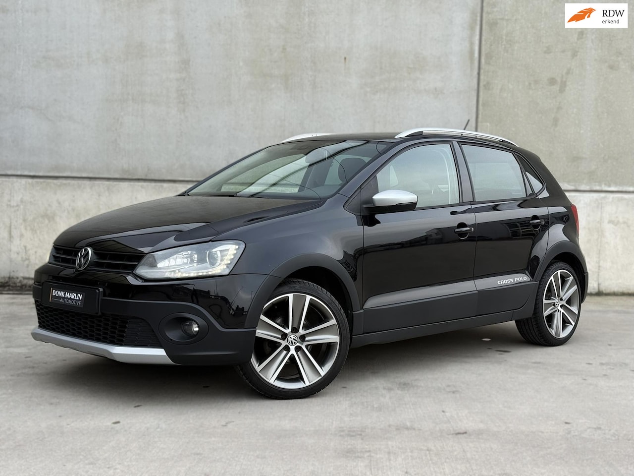 Volkswagen Polo - 1.2 TSI Cross Xenon LM velgen Half leder - AutoWereld.nl