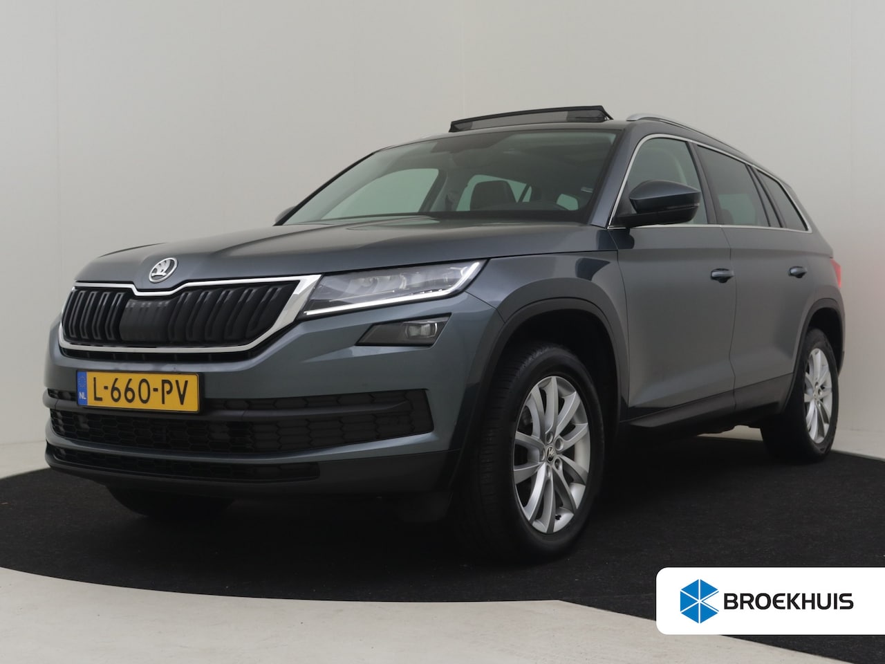 Skoda Kodiaq - 1.5 TSI Business Edition 150pk DSG/AUTO | Trekhaak | Navigatie | Cruise control | Camera a - AutoWereld.nl