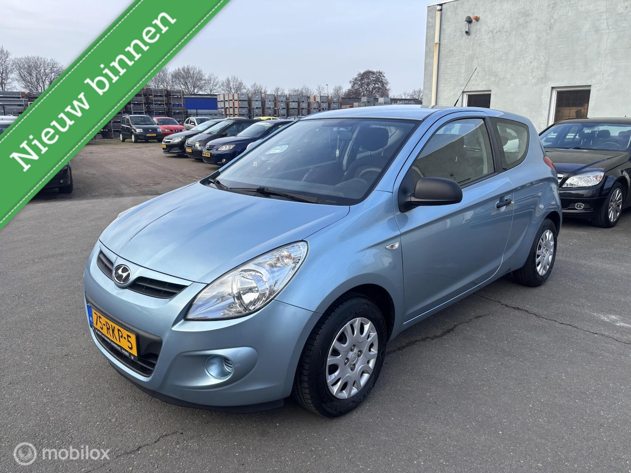 Hyundai i20 - 1.2i i-Drive 2011 WEINIG KMS NETTE AUTO - AutoWereld.nl