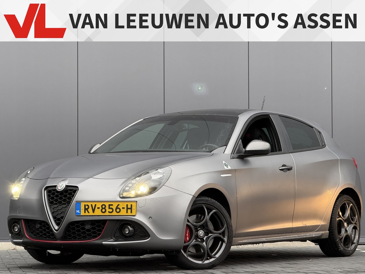 Alfa Romeo Giulietta - 1.4 Turbo MultiAir 170 Super | QV Stoelen | Matte Grigio Magnesio Super | Liefhebbers Auto - AutoWereld.nl