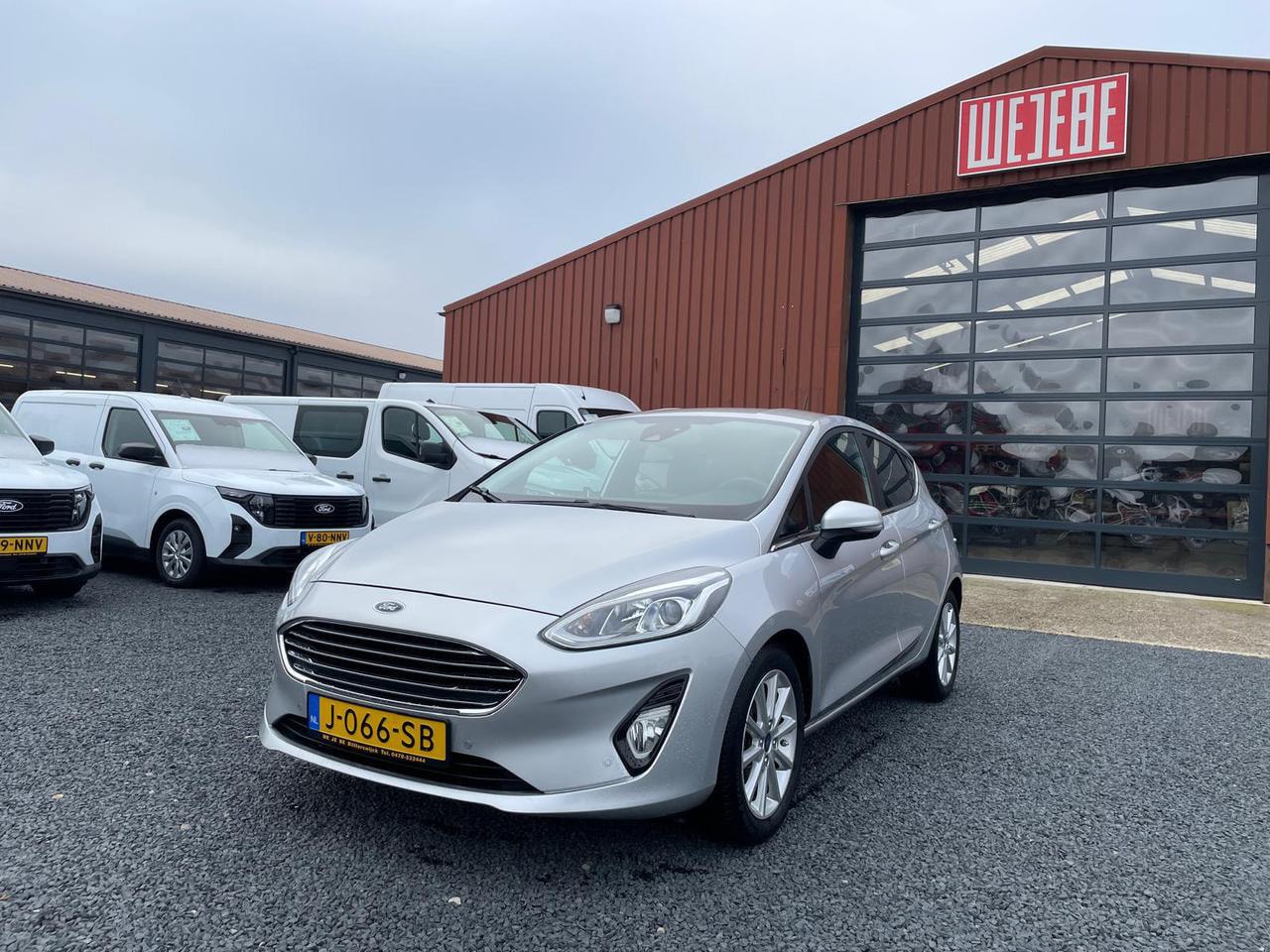 Ford Fiesta - 1.0 TITANIUM AUTOMAAT CARPLAY PDC CLIMATRONIC - AutoWereld.nl