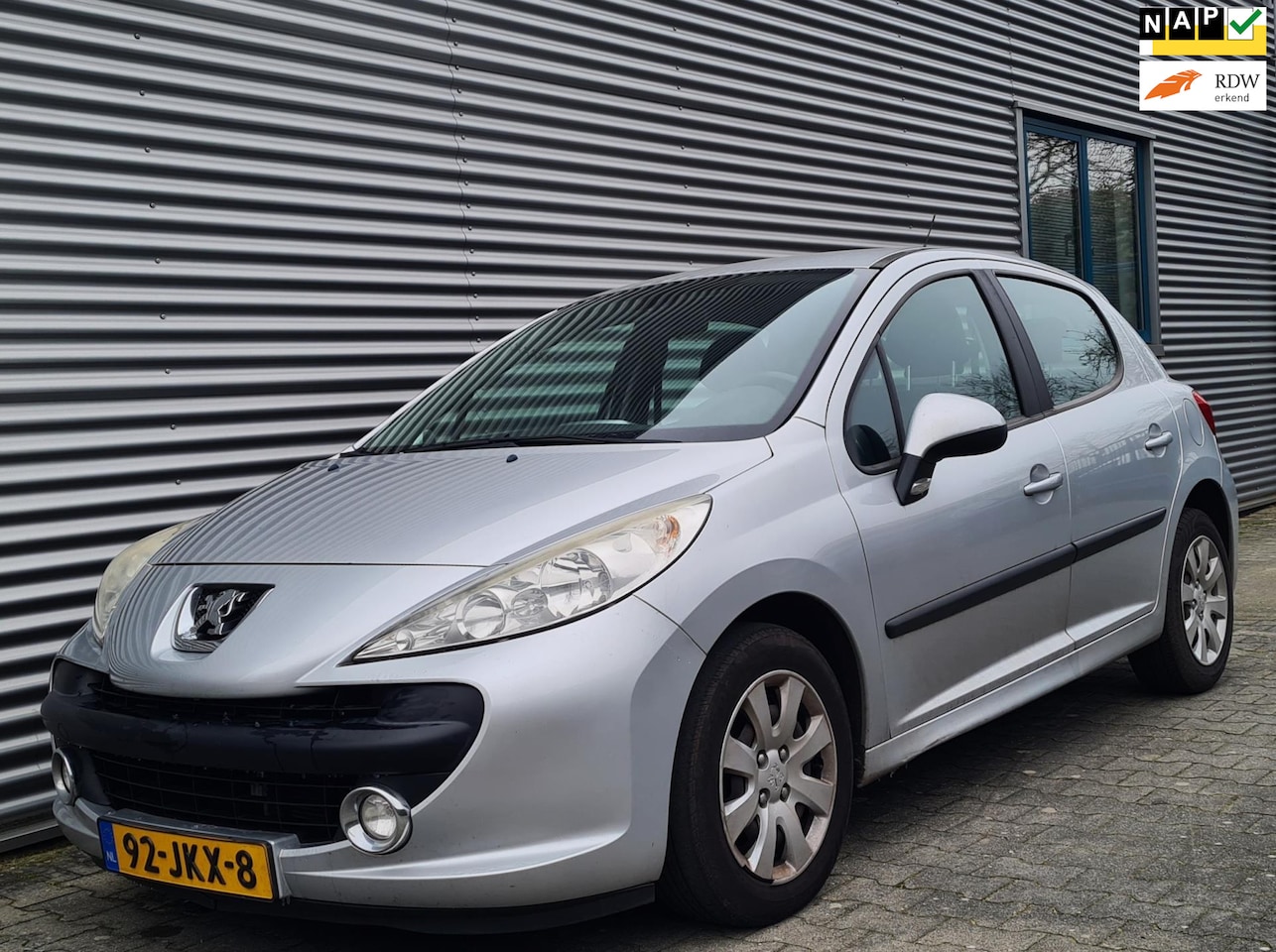 Peugeot 207 - 1.4 VTi Look 5drs 06-2009 Zilver Metallic - AutoWereld.nl