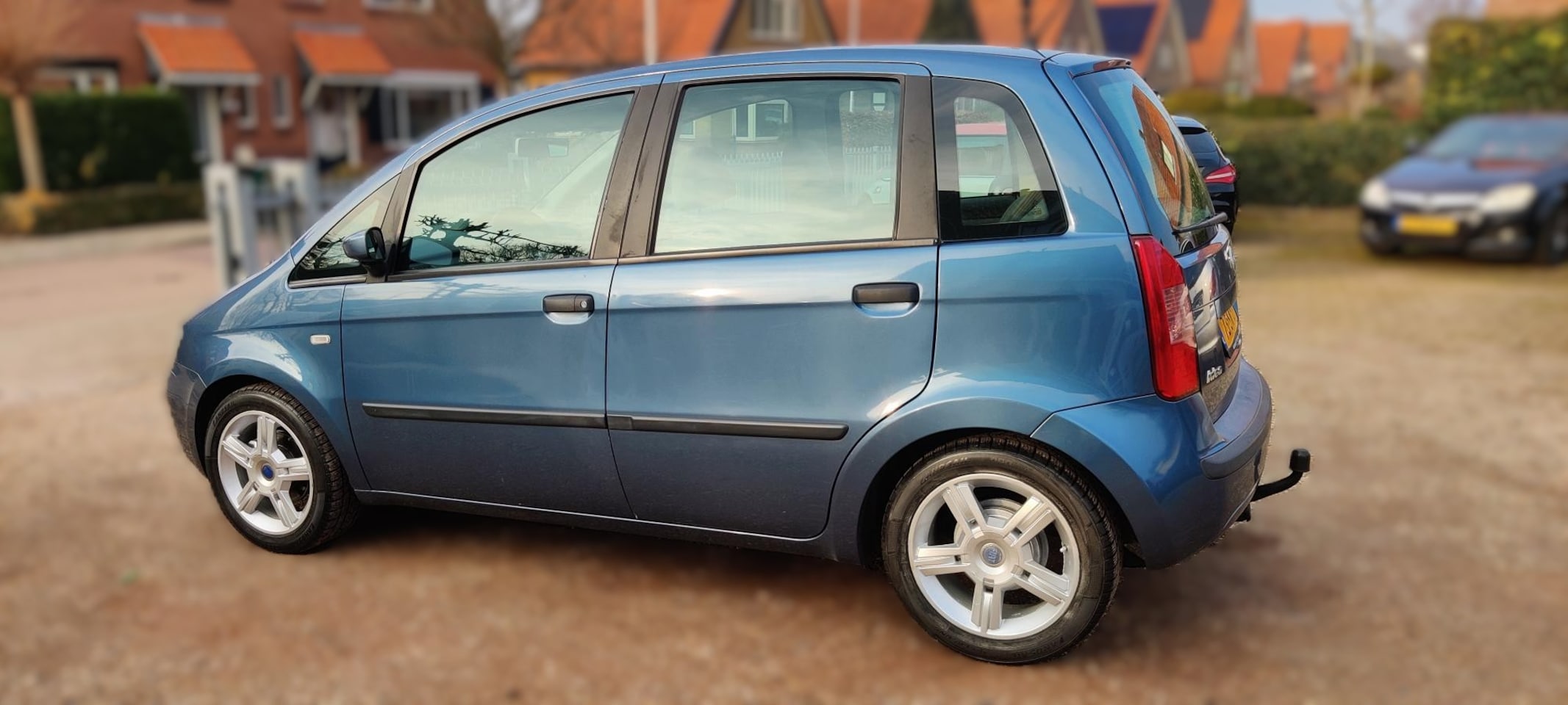 Fiat Idea - 1.4-16V Active Nieuwe APK, nieuwe koppeling, startmotor, dynamo. Onderhoudsbeurt gehad.