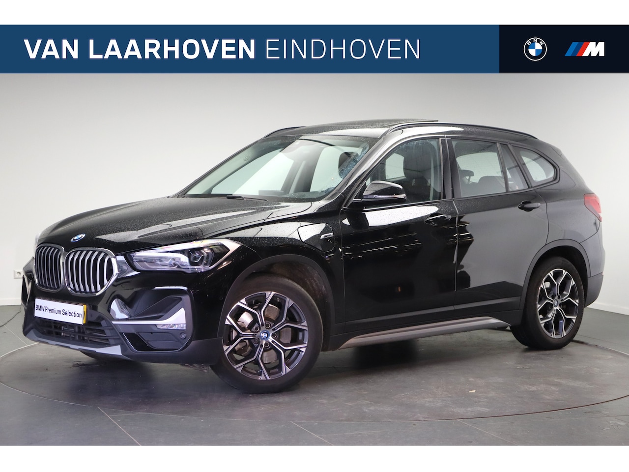 BMW X1 - xDrive25e High Executive xLine Automaat / Panoramadak / Laserlicht / Sportstoelen / Comfor - AutoWereld.nl