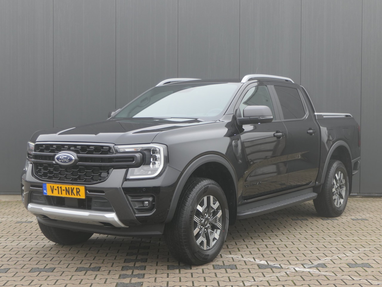 Ford Ranger - 2.3 Double Cab PHEV Wildtrak | Trekhaak | Elektrische Rollertop | Camera | Verwarmde Voorr - AutoWereld.nl