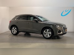 Audi Q3 - 35 TFSI Advanced Edition Plus Stoelverwarming Navigatie LED Parkeersensoren