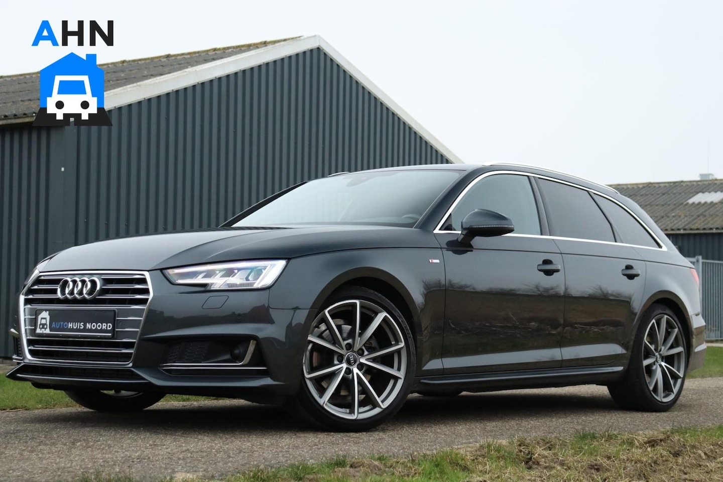 Audi A4 Avant - 2.0 TFSI / 190PK / 3x S-Line / Virtual Cockpit / Matrix LED / B&O / 19"! - AutoWereld.nl