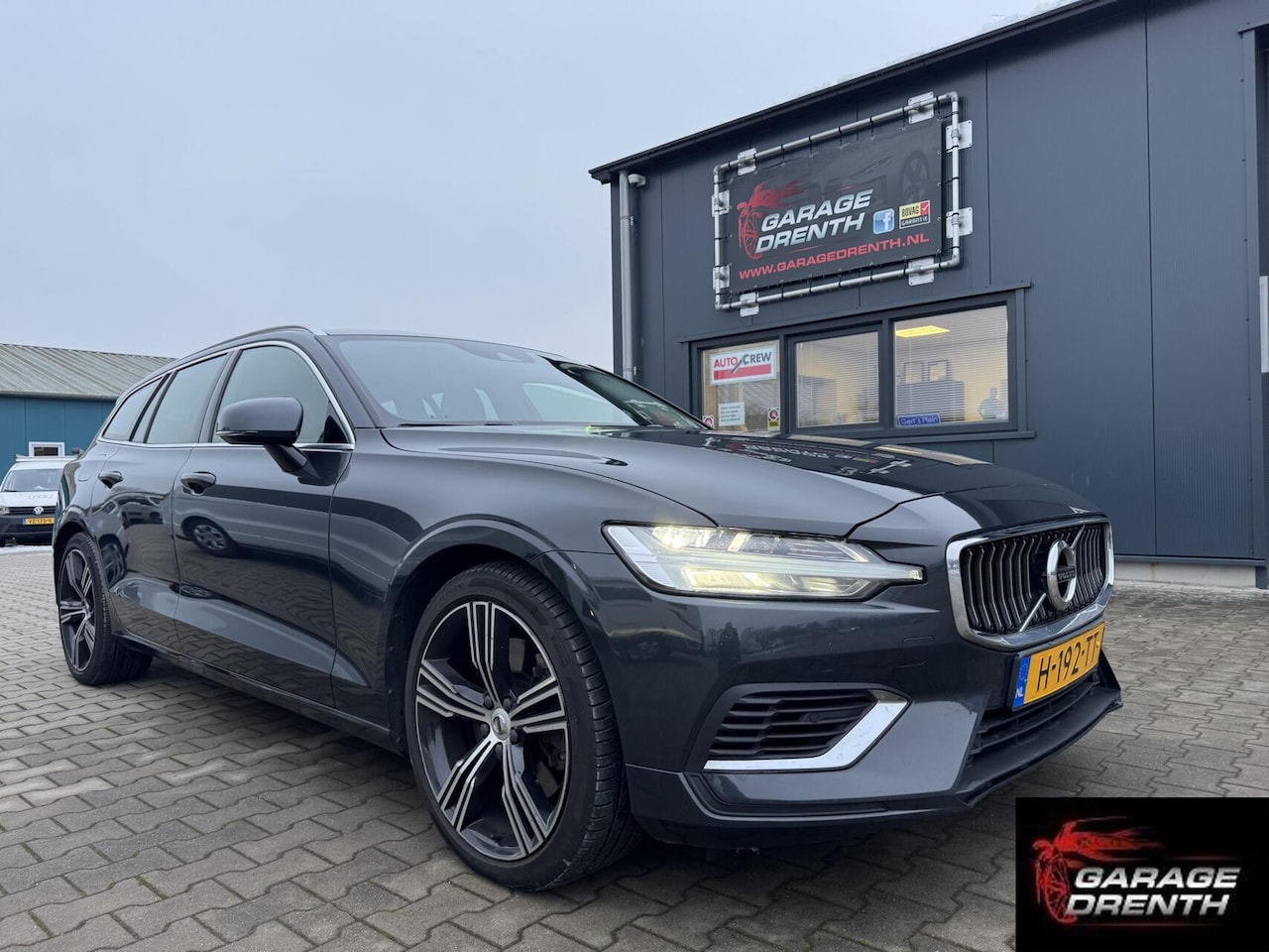 Volvo V60 - 2.0 T6 Twin Engine AWD R-Design Panoramadak - AutoWereld.nl