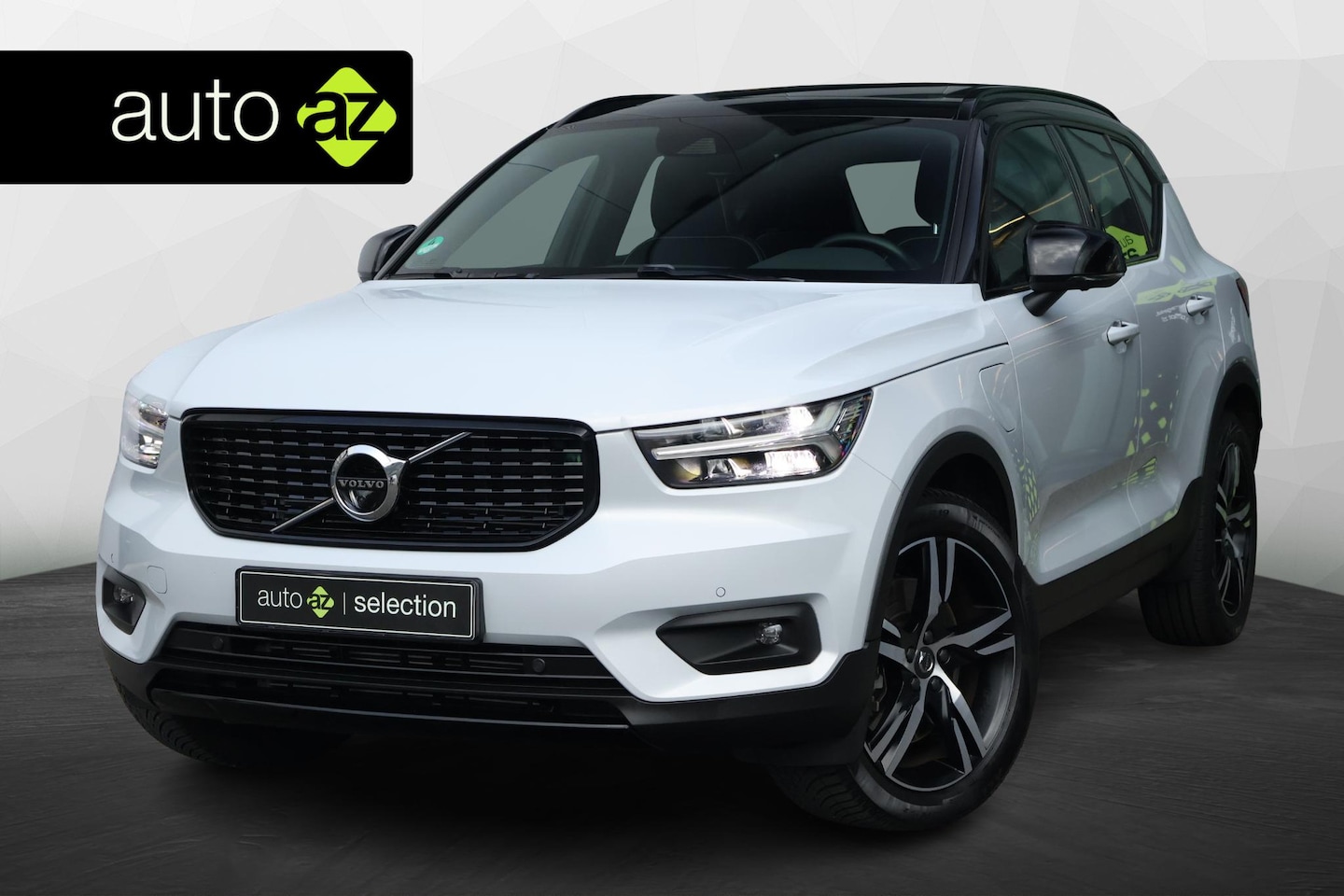 Volvo XC40 - 1.5 T5 Recharge R-Design / Pano - AutoWereld.nl