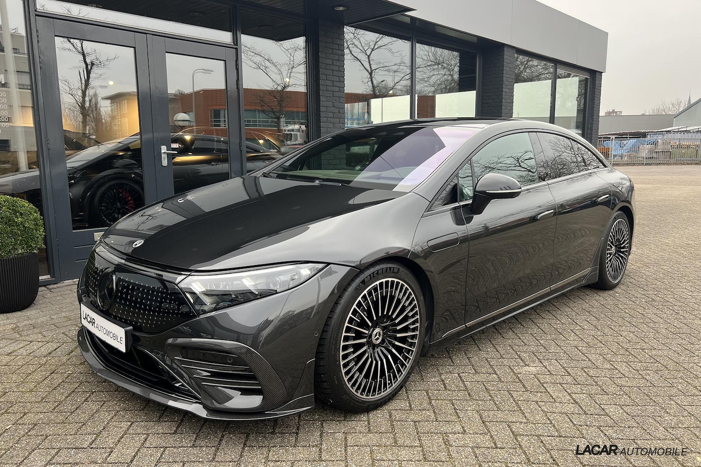 Mercedes-Benz EQS - 580 4MATIC AMG 108 kWh I 30k upgrades / BRABUS - AutoWereld.nl