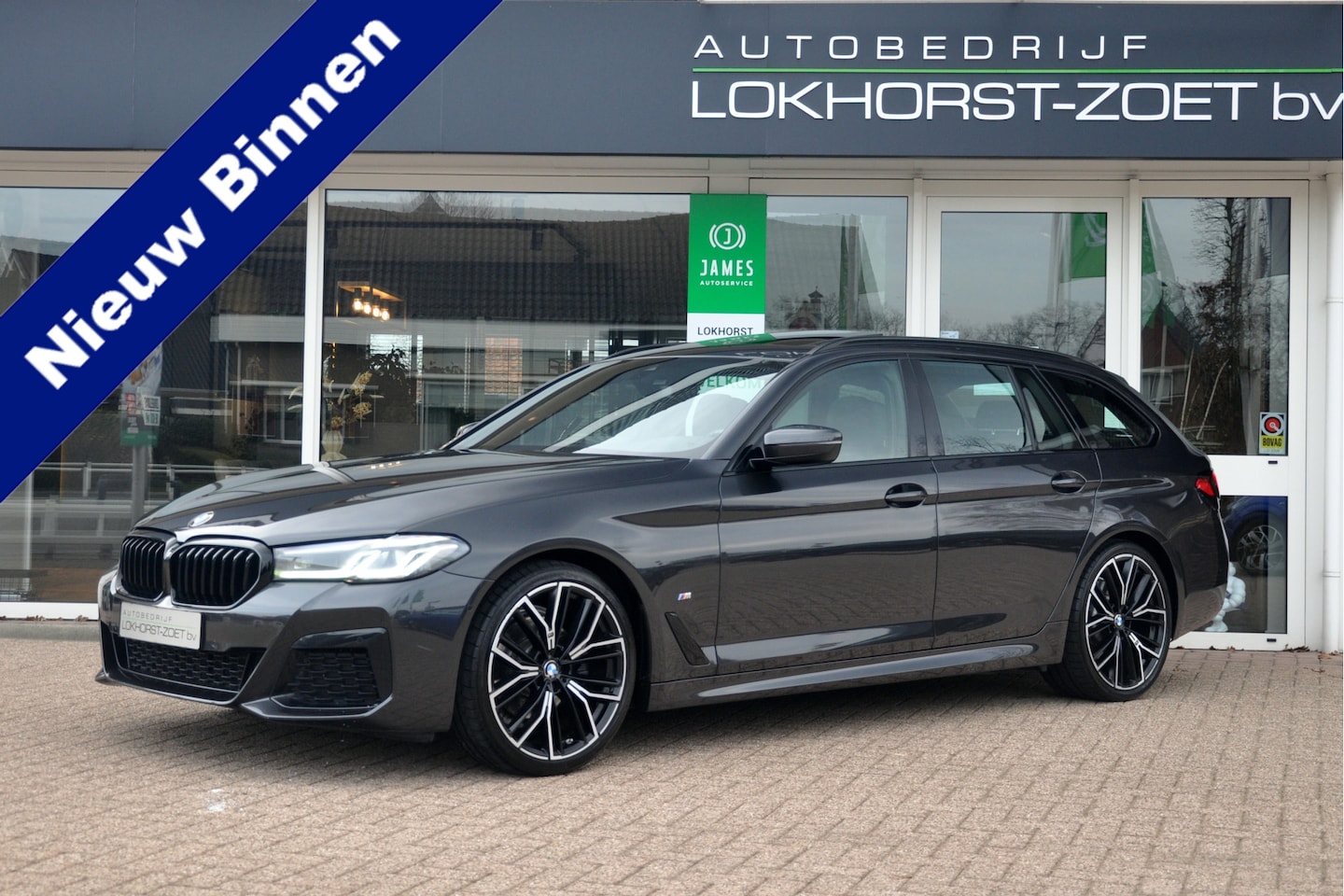BMW 5-serie Touring - 518d High Executive M-Sport Edition | 20 inch M-Performance | Panoramadak | Comfortstoelen - AutoWereld.nl