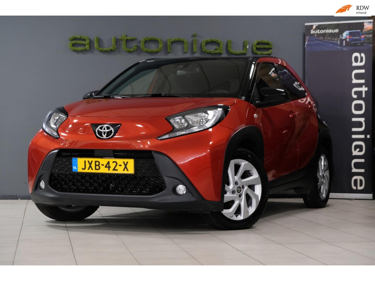 Toyota Aygo X - 1.0 VVT-i S-CVT Limited automaat camera - AutoWereld.nl