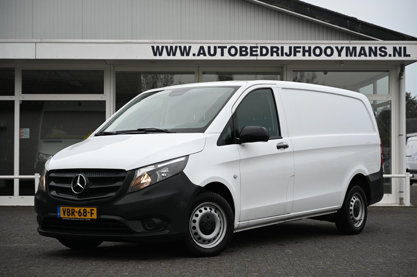 Mercedes-Benz Vito - 111 CDI Lang Navigatie Camera Cruisecontrol Parktronic Euro6 - AutoWereld.nl