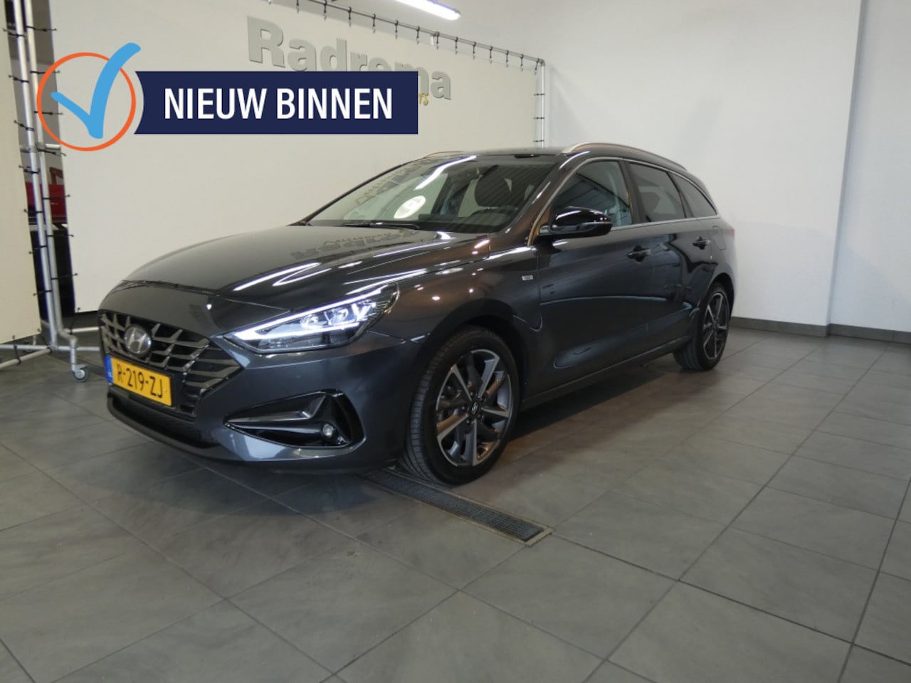Hyundai i30 Wagon - 1.5 T-GDi MHEV Prem. - AutoWereld.nl