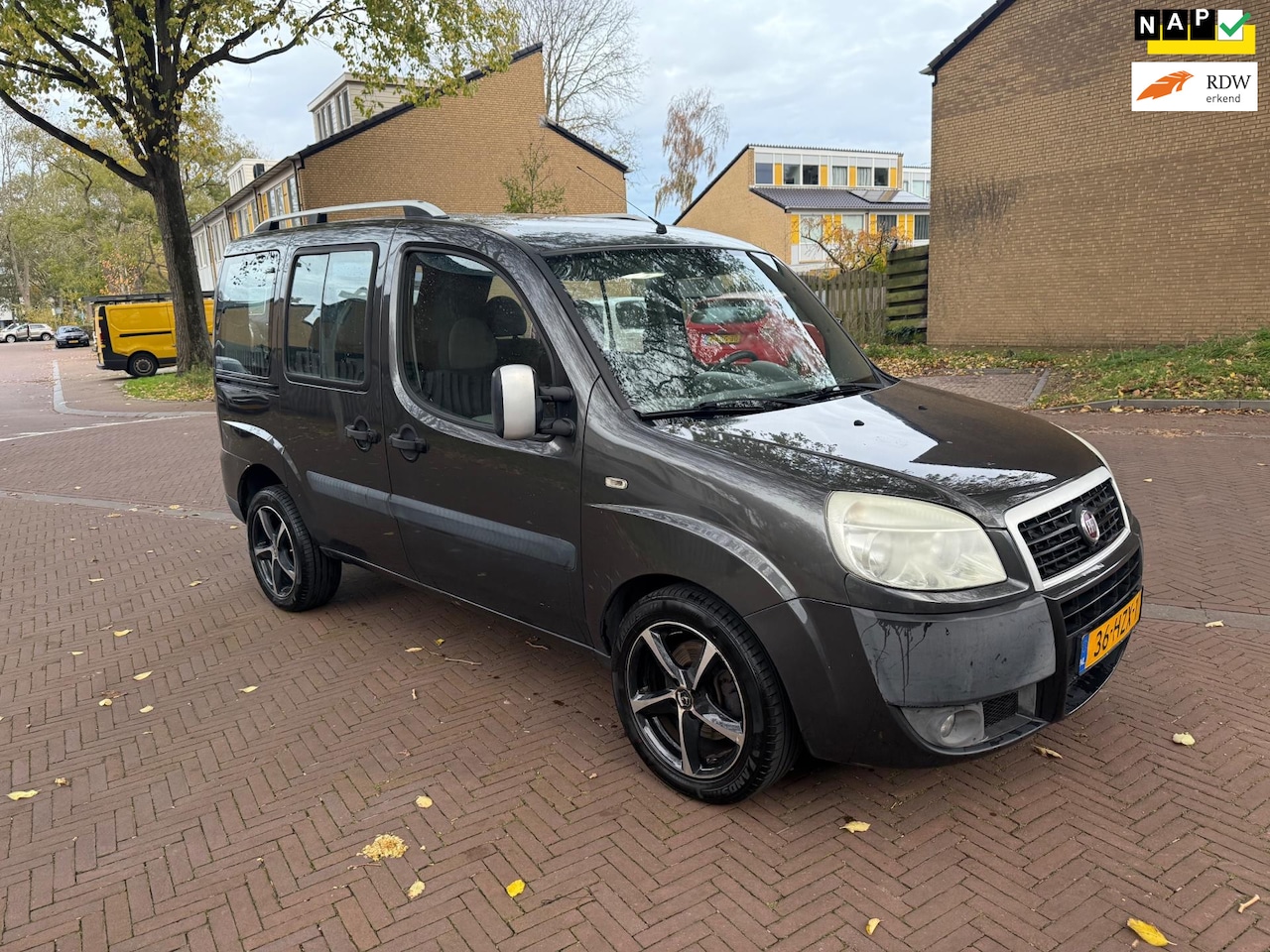 Fiat Doblò - Airco / 2X schuif deuren / Bouwjaar 2009 / Parkeersensoren achter - AutoWereld.nl