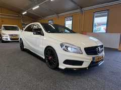 Mercedes-Benz A-klasse - 180 AMG NIGHT PAKET XENON LED SPORT UITVOERING