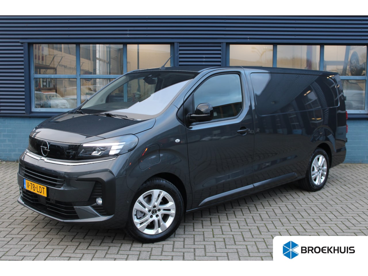 Opel Vivaro-e - L3 75 kWh NIEUW MODEL! | BIJNA ALLE OPTIES! | 6,9% RENTE FINANCIAL LEASE - AutoWereld.nl